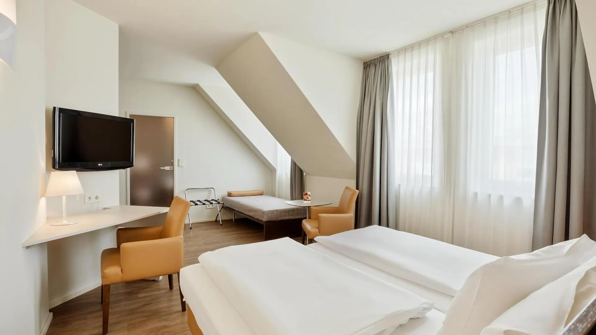 ***  Austria Trend Hotel Beim Theresianum Wien Avusturya