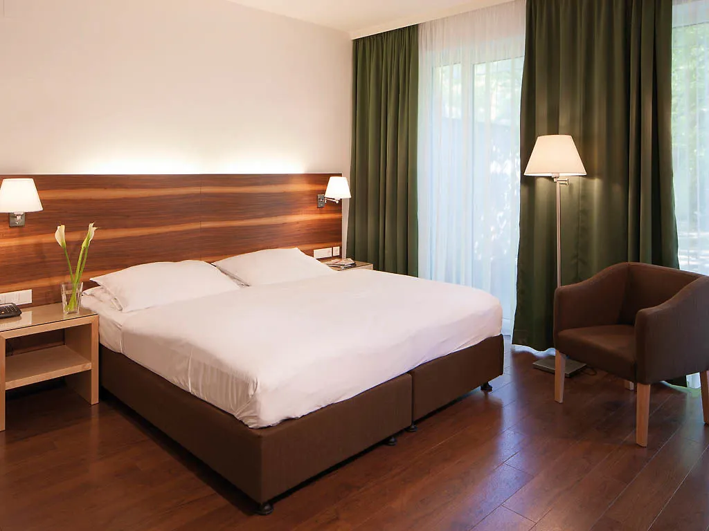 Austria Trend Hotel Beim Theresianum Wien 3*, Vienna